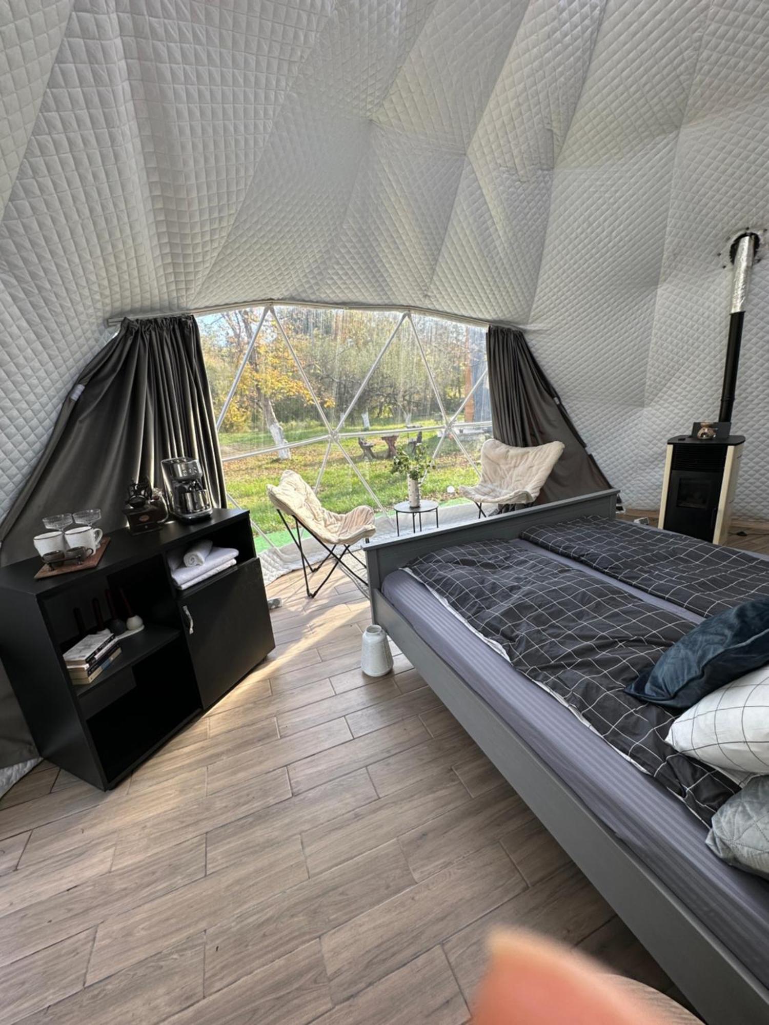 Hotel The Frog Glamping Horezu Zewnętrze zdjęcie