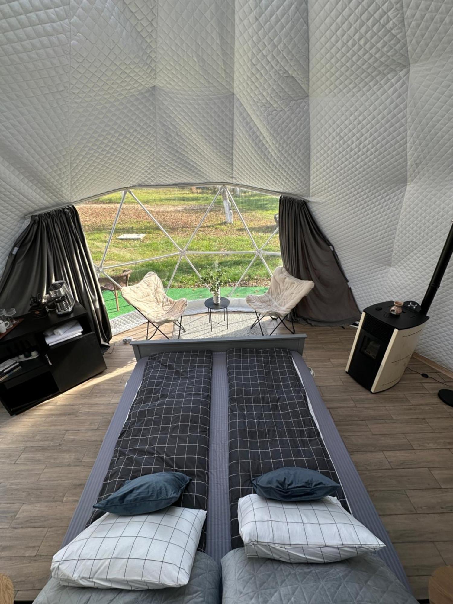 Hotel The Frog Glamping Horezu Zewnętrze zdjęcie
