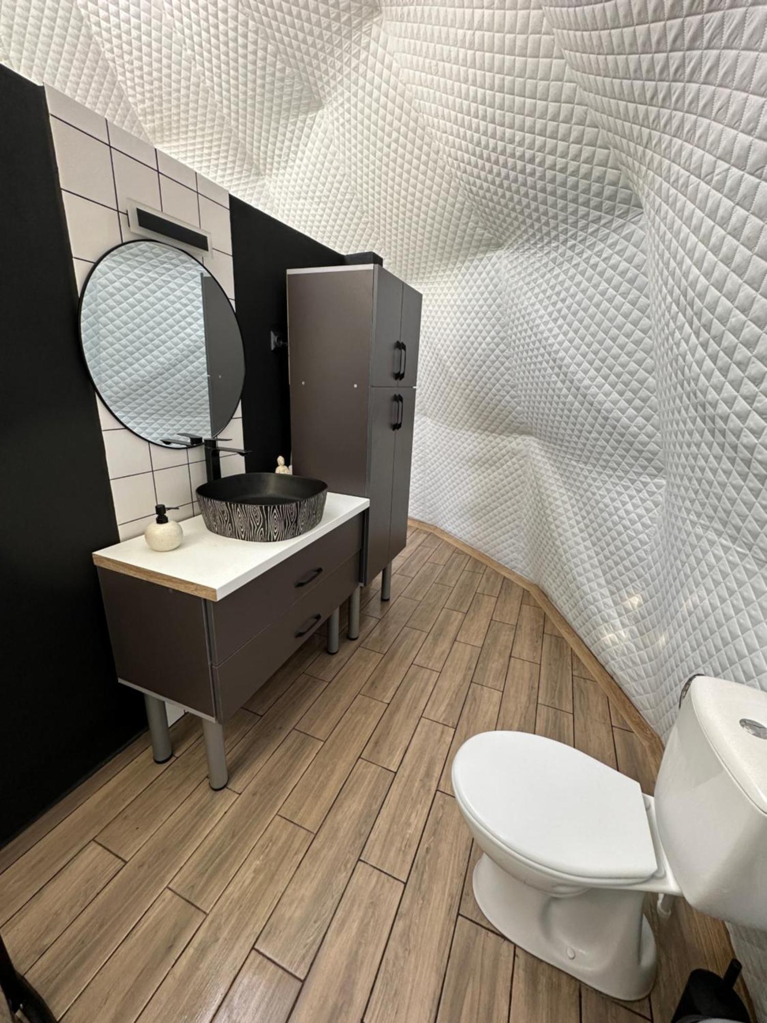 Hotel The Frog Glamping Horezu Zewnętrze zdjęcie