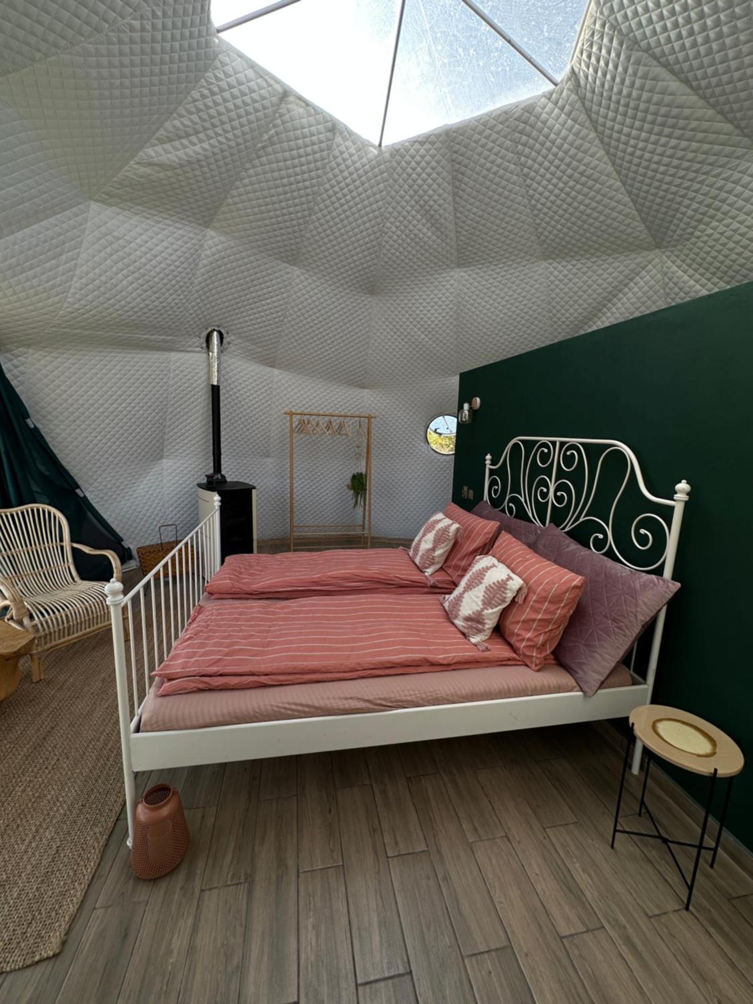 Hotel The Frog Glamping Horezu Zewnętrze zdjęcie