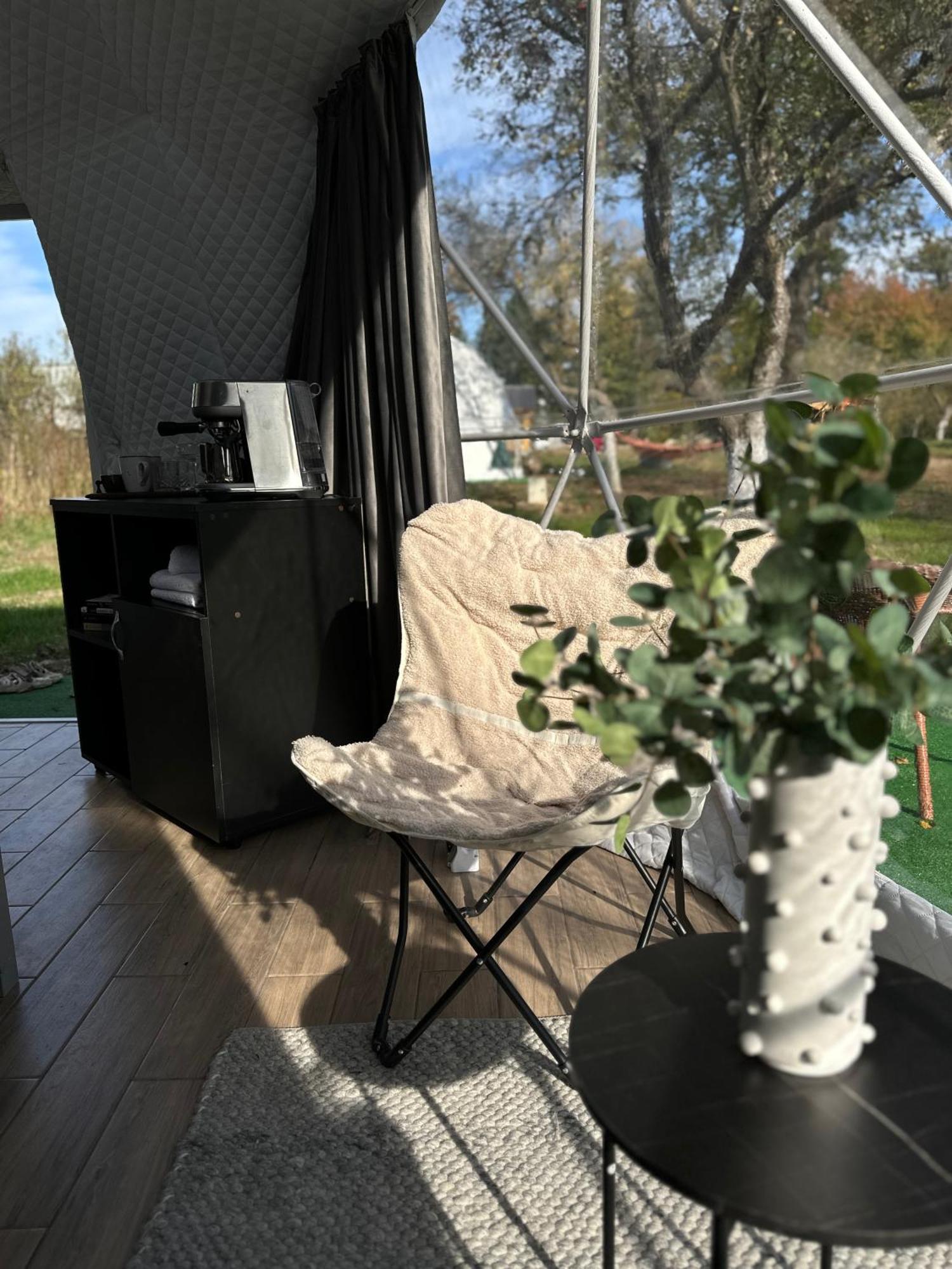 Hotel The Frog Glamping Horezu Zewnętrze zdjęcie