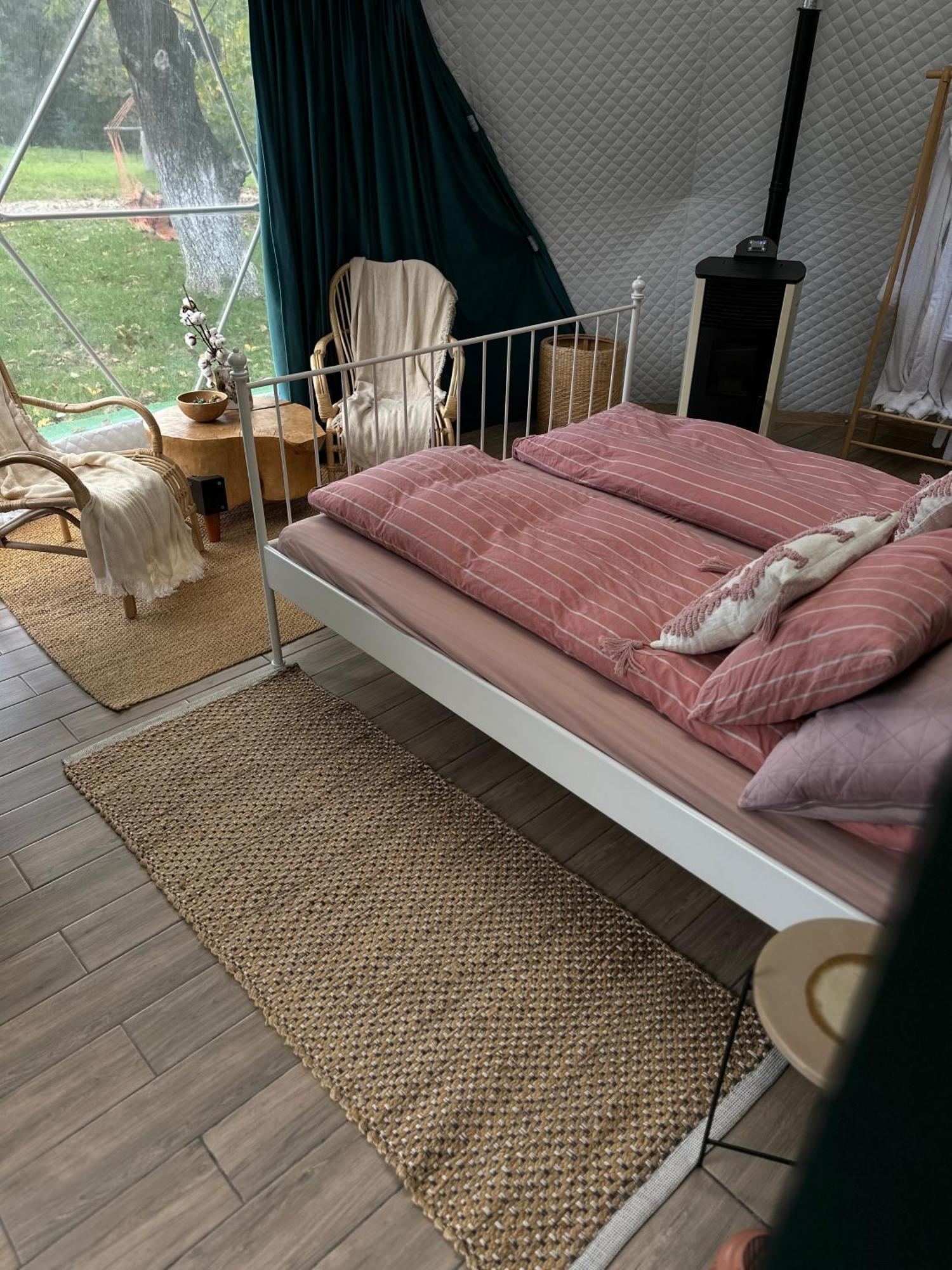 Hotel The Frog Glamping Horezu Zewnętrze zdjęcie