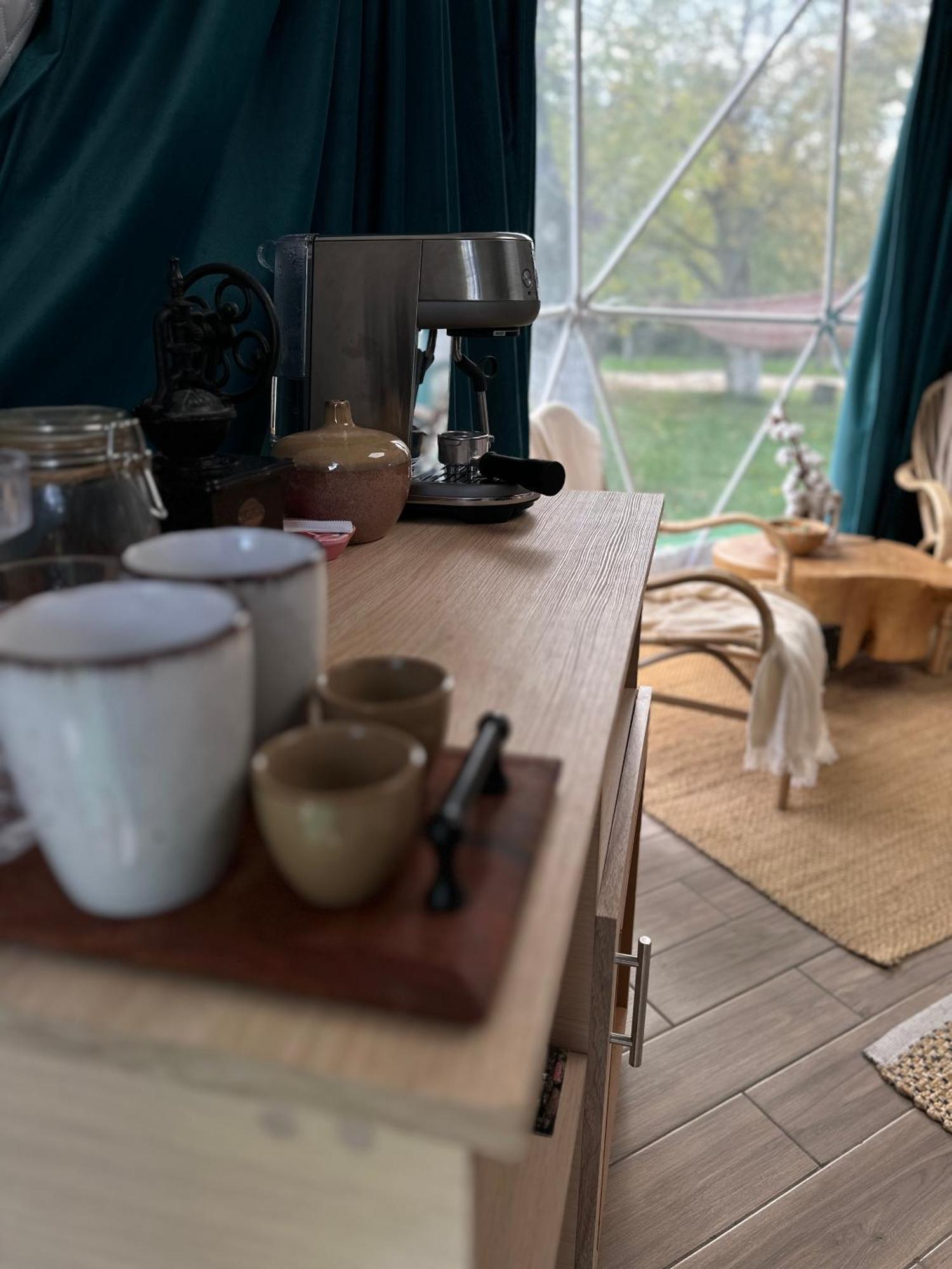 Hotel The Frog Glamping Horezu Zewnętrze zdjęcie