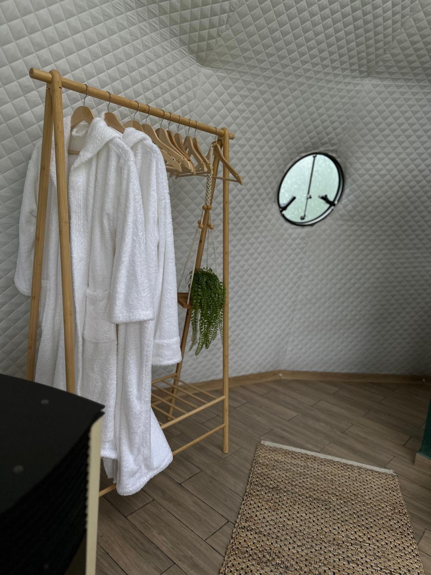 Hotel The Frog Glamping Horezu Zewnętrze zdjęcie
