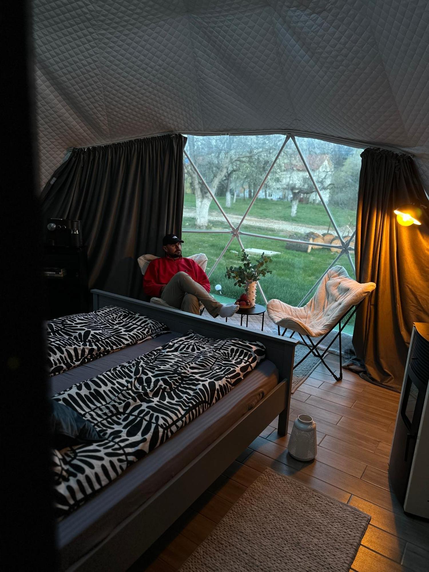 Hotel The Frog Glamping Horezu Zewnętrze zdjęcie
