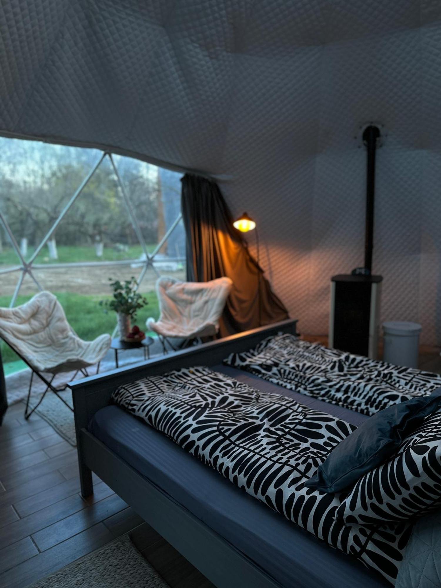 Hotel The Frog Glamping Horezu Zewnętrze zdjęcie